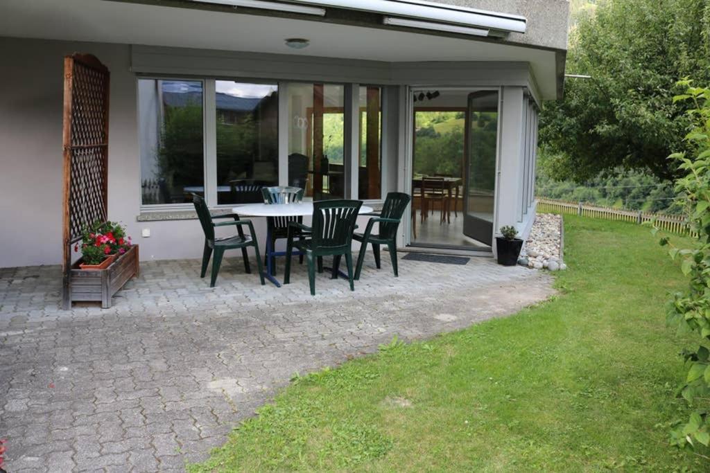 Ferienwohnung Fuer 5 Personen In Cumpadials, Inmitten Der Surselva Sumvitg Exteriör bild